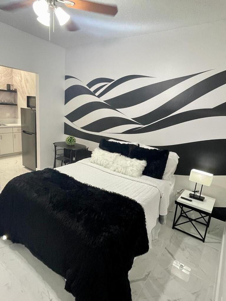 וסט פאלם ביץ' Cozy Studio, Prime Location, Remodeled, 1 Parking מראה חיצוני תמונה