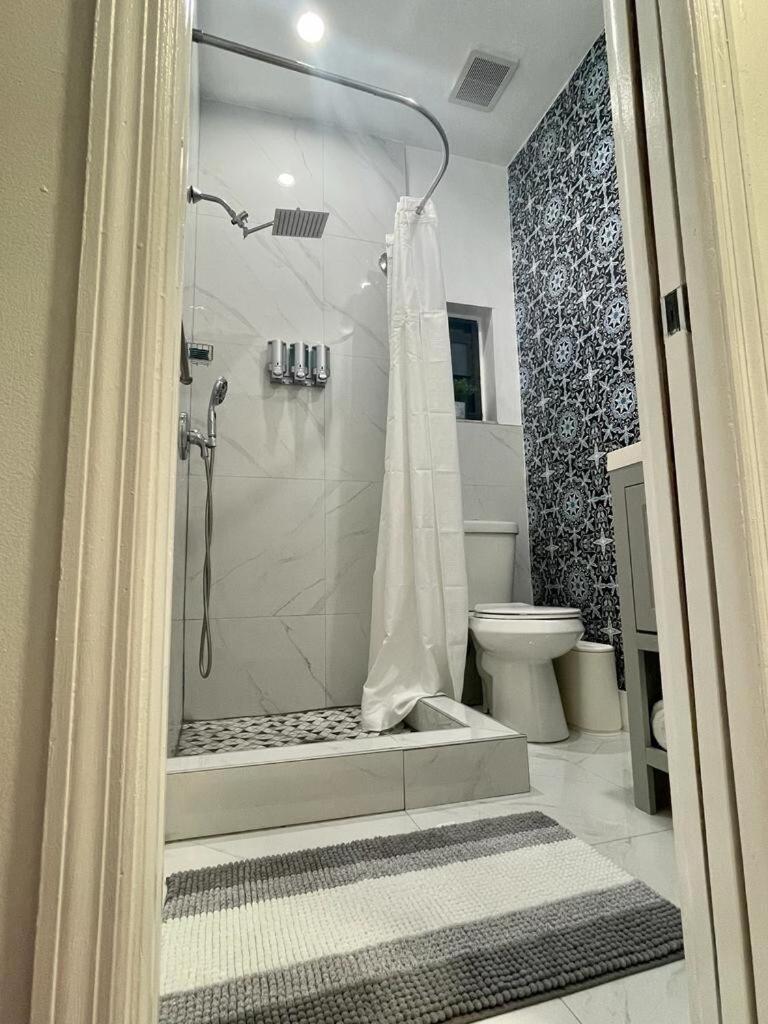 וסט פאלם ביץ' Cozy Studio, Prime Location, Remodeled, 1 Parking מראה חיצוני תמונה