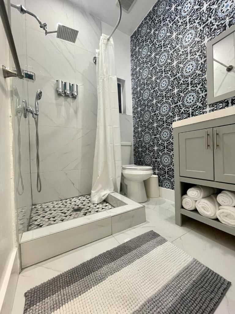 וסט פאלם ביץ' Cozy Studio, Prime Location, Remodeled, 1 Parking מראה חיצוני תמונה