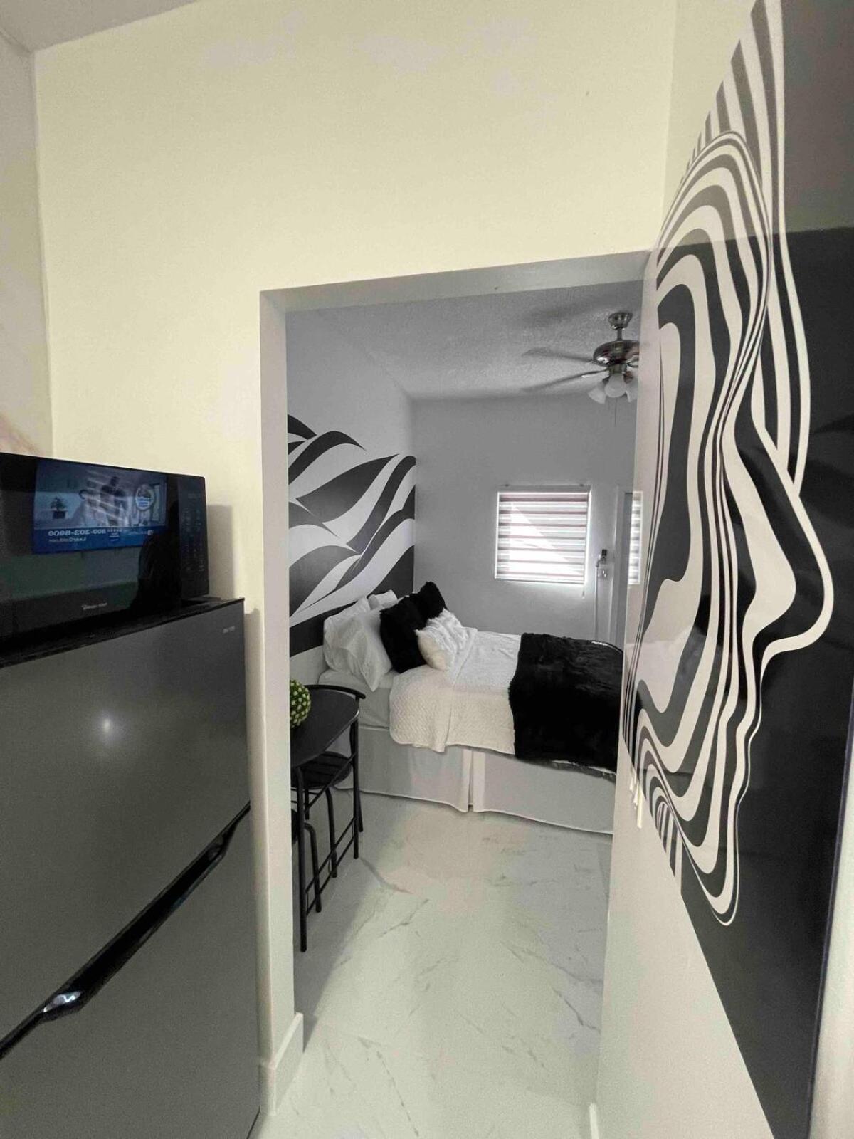 וסט פאלם ביץ' Cozy Studio, Prime Location, Remodeled, 1 Parking מראה חיצוני תמונה